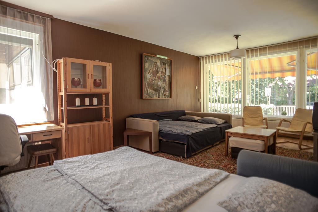 Villa Mária Vendégház Siófok Habitación foto